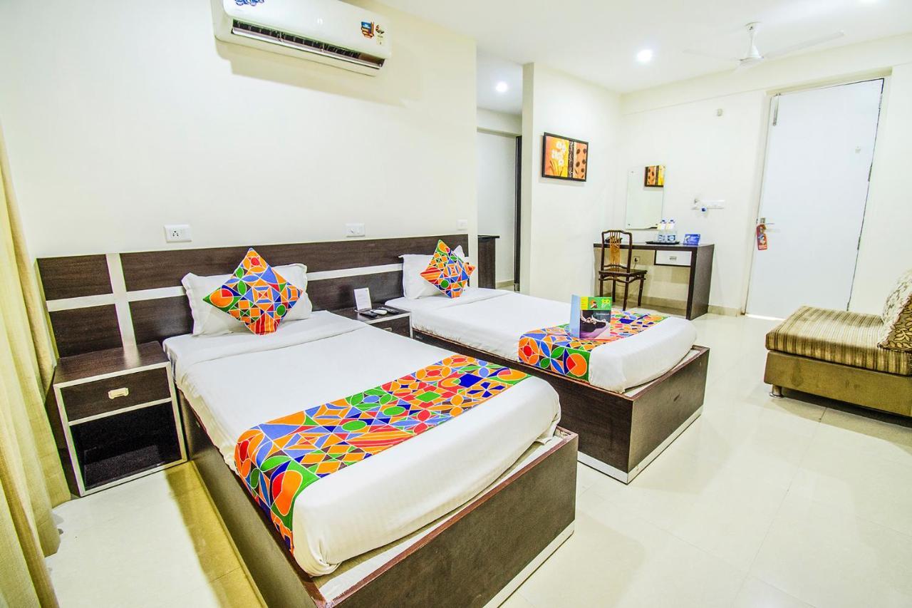 Fabhotel Pride Inn - Nr Tcs Deccan Park, Hitech City Hyderabad Bagian luar foto